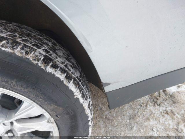 GMC Yukon 4wd Denali Image 11